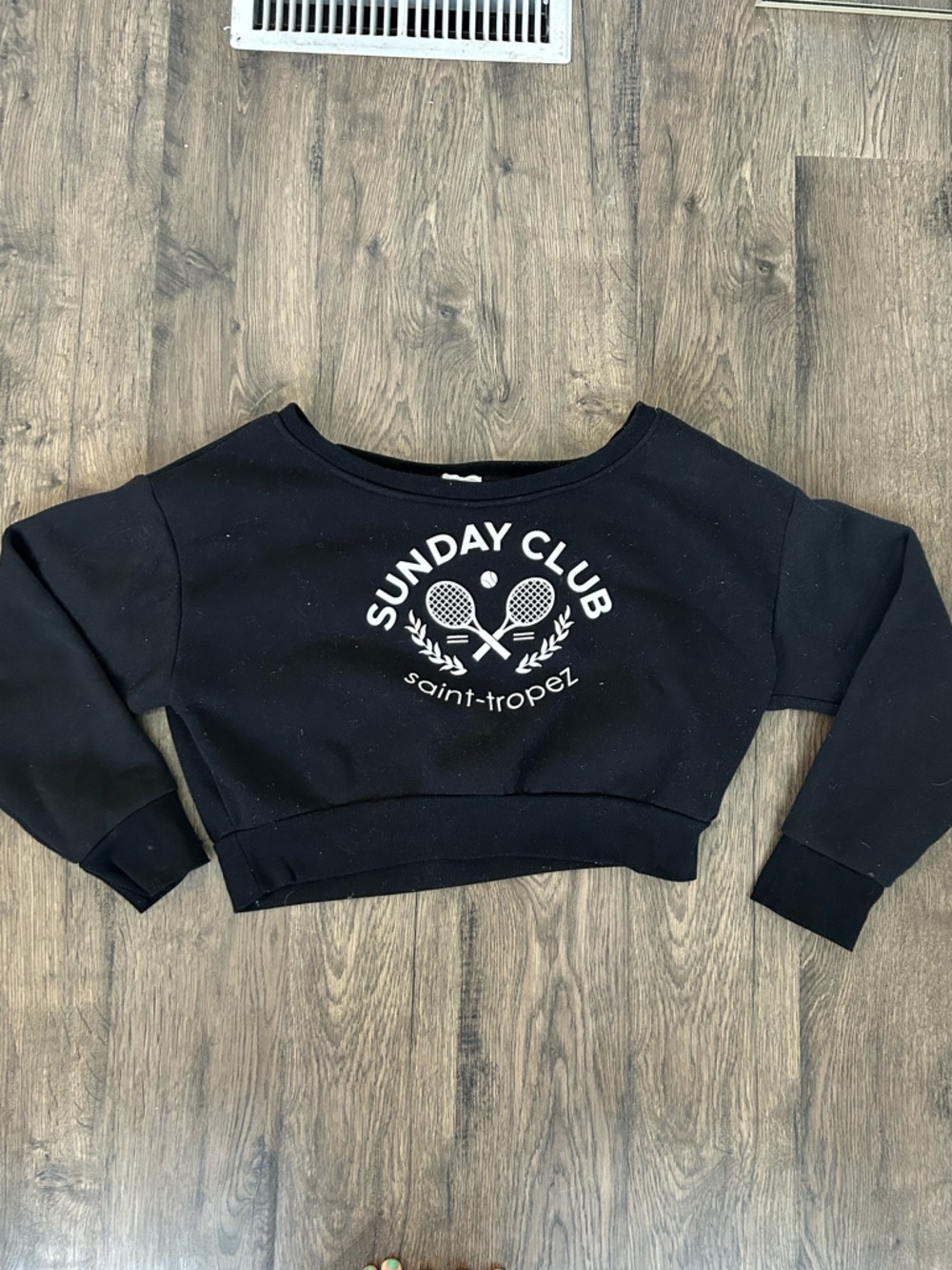 Sunday Club Black crop Sweatshirt - Graphic Pullover saint tropez